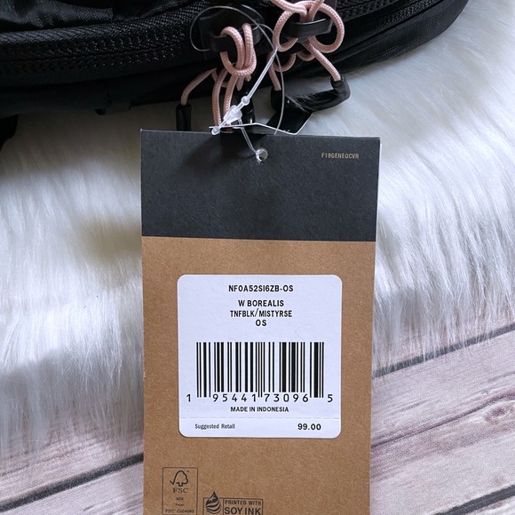 The North Face Women’s Borealis 27 Liter Backpack - Picture 9 of 10